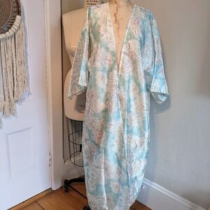 Harlow Loves Daisy Kaftan Kimono Sheer Iridescent Robe